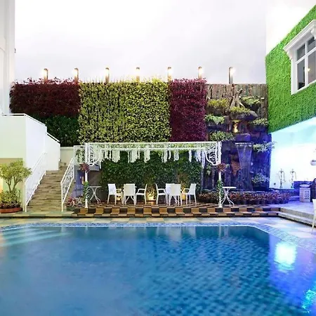 Sahira Hotel Pakuan-2